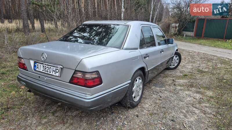 Седан Mercedes-Benz E-Class 1994 в Гостомелі