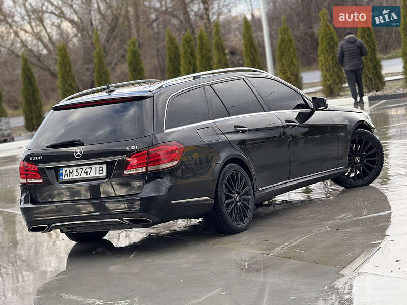 Универсал Mercedes-Benz E-Class 2014 в Звягеле