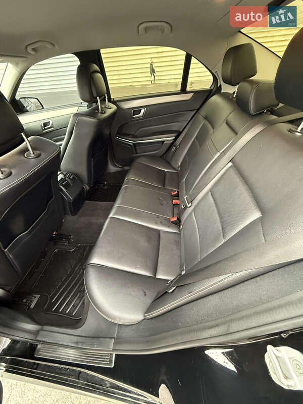 Седан Mercedes-Benz E-Class 2013 в Львові