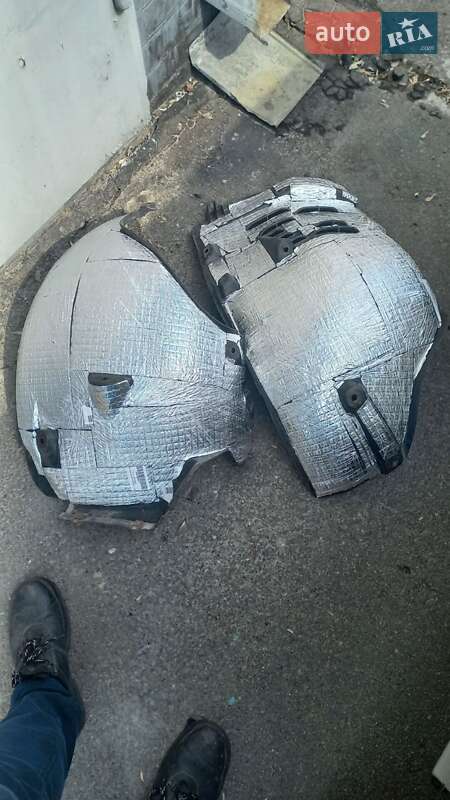 Седан Mercedes-Benz E-Class 2002 в Києві фото 42 Седан Mercedes-Benz E-Class 2002 в Києві