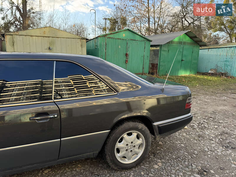 Купе Mercedes-Benz E-Class 1995 в Львові