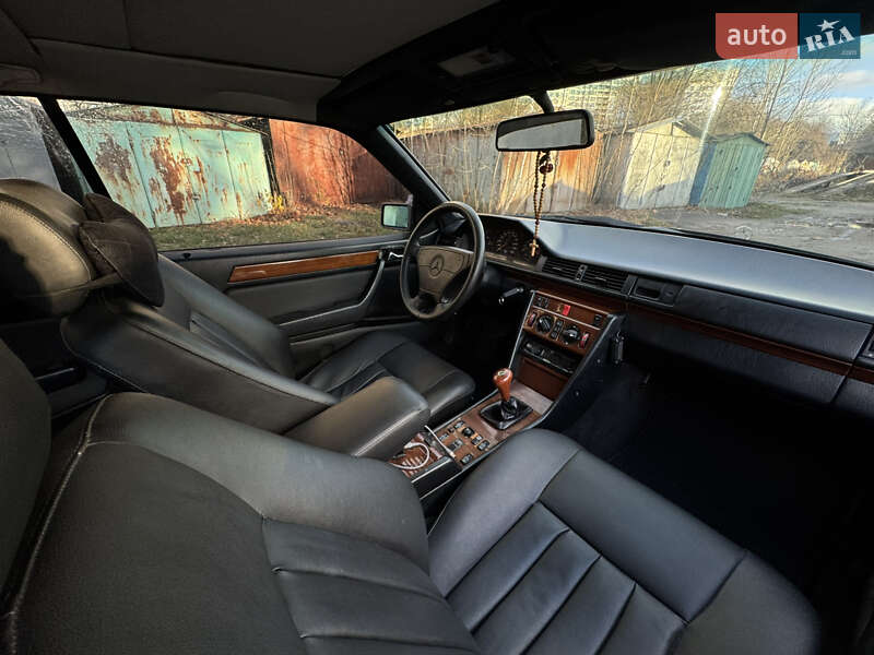 Купе Mercedes-Benz E-Class 1995 в Львові