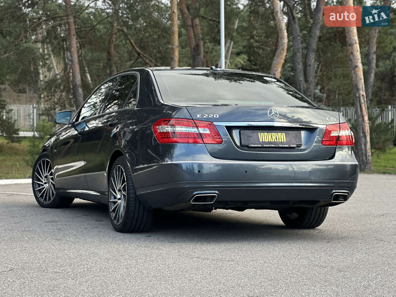Седан Mercedes-Benz E-Class 2011 в Киеве фото 19 Седан Mercedes-Benz E-Class 2011 в Киеве
