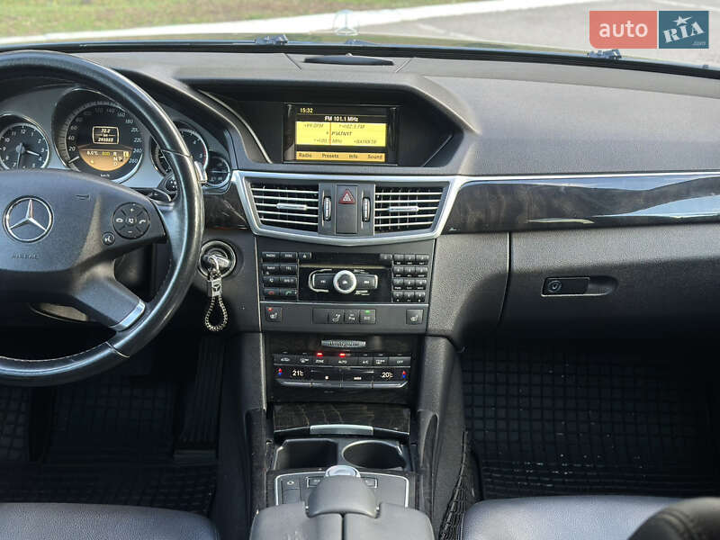 Седан Mercedes-Benz E-Class 2011 в Киеве фото 23 Седан Mercedes-Benz E-Class 2011 в Киеве