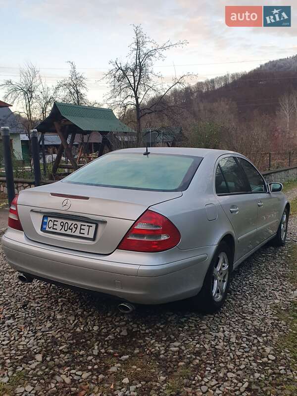 Седан Mercedes-Benz E-Class 2003 в Косове фото 15 Седан Mercedes-Benz E-Class 2003 в Косове