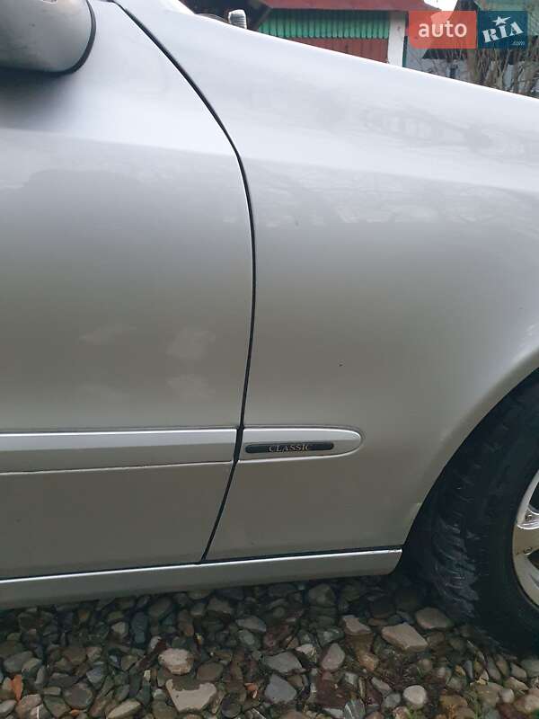 Седан Mercedes-Benz E-Class 2003 в Косове фото 35 Седан Mercedes-Benz E-Class 2003 в Косове