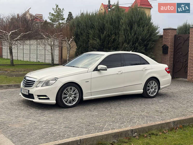 Mercedes-Benz E-Class 2012
