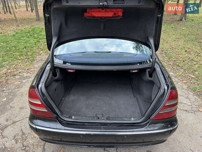 Седан Mercedes-Benz E-Class 2002 в Харькове