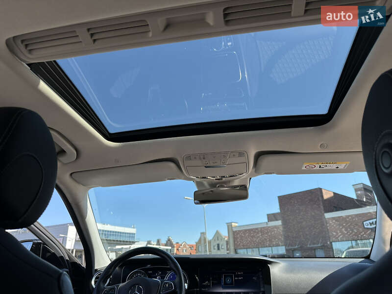 Седан Mercedes-Benz E-Class 2016 в Киеве