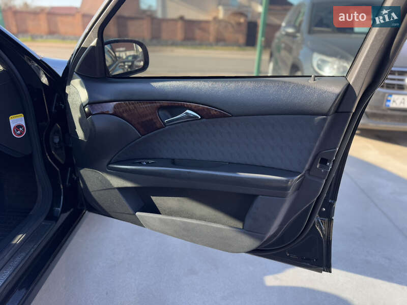 Седан Mercedes-Benz E-Class 2005 в Бердичеві