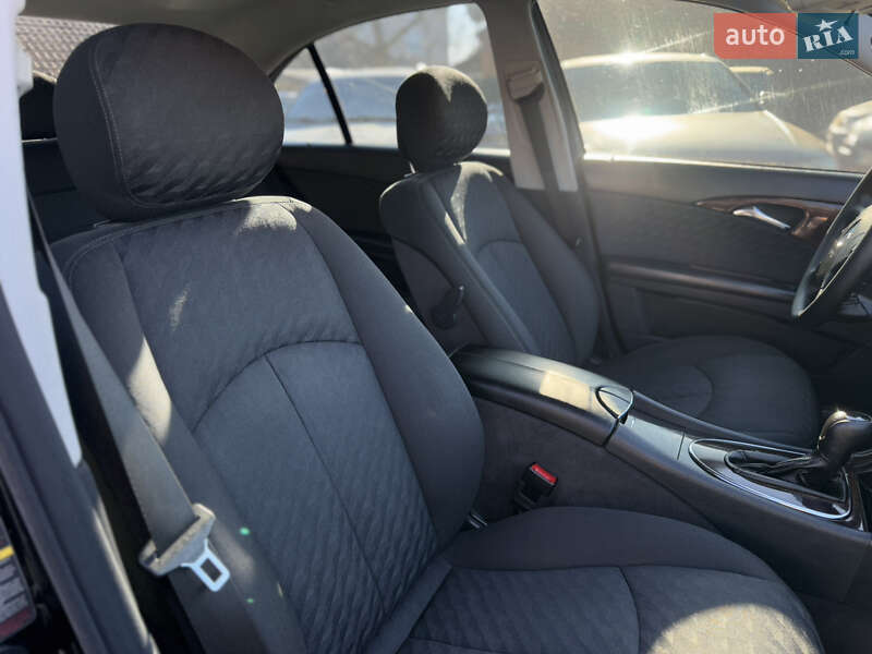 Седан Mercedes-Benz E-Class 2005 в Бердичеві