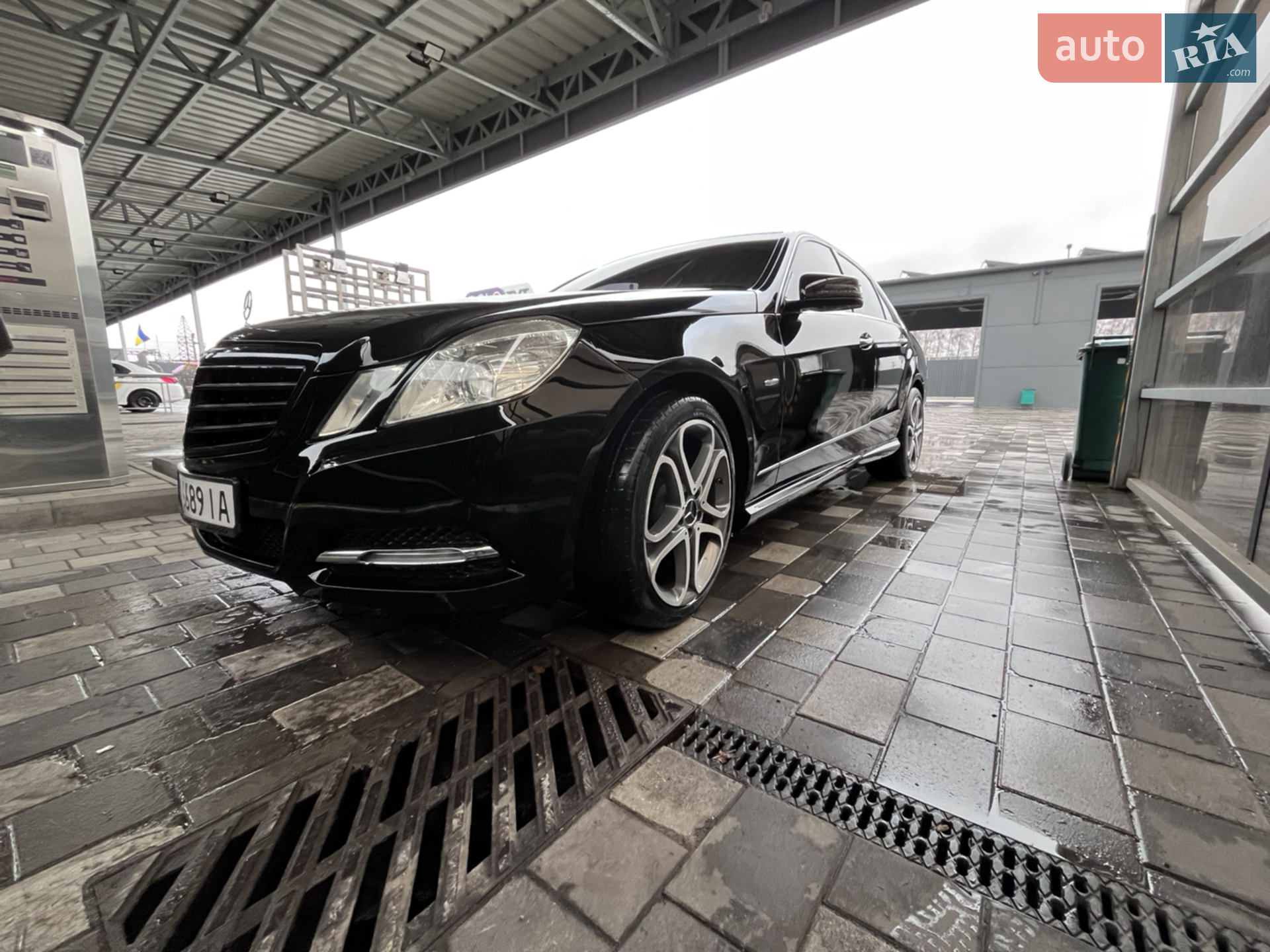 2011 Mercedes-Benz E-klasse - мініатюра 2