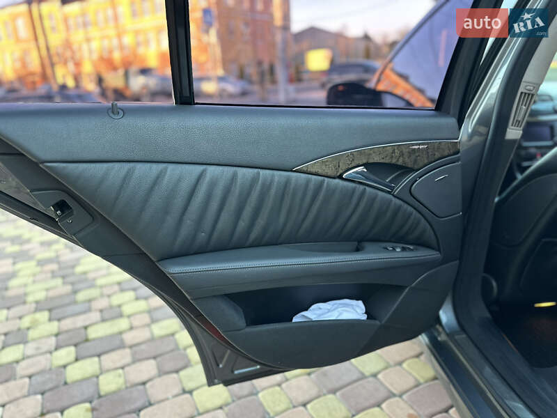 Седан Mercedes-Benz E-Class 2005 в Виннице