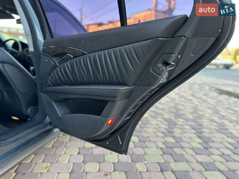 Седан Mercedes-Benz E-Class 2005 в Виннице