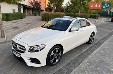 Седан Mercedes-Benz E-Class 2019 в Киеве