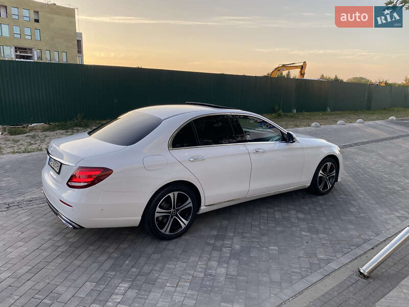 Седан Mercedes-Benz E-Class 2019 в Киеве фото 27 Седан Mercedes-Benz E-Class 2019 в Киеве