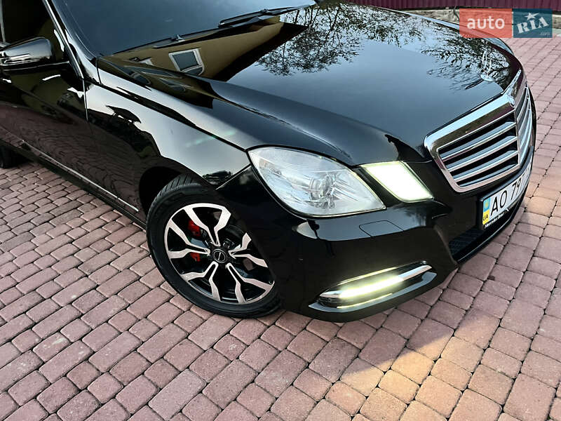 Mercedes-Benz E-Class 2012 Mercedes-Benz E-Class 2012