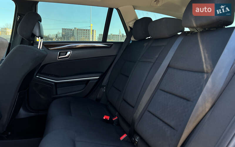 Універсал Mercedes-Benz E-Class 2013 в Львові