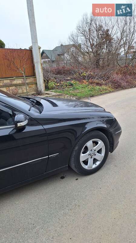 Седан Mercedes-Benz E-Class 2004 в Ивано-Франковске