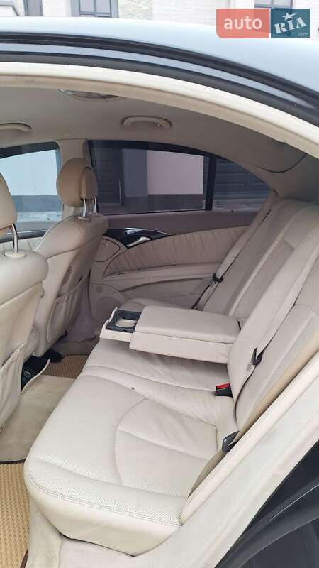 Седан Mercedes-Benz E-Class 2004 в Ивано-Франковске
