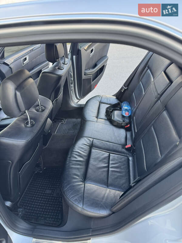 Седан Mercedes-Benz E-Class 2010 в Звенигородке