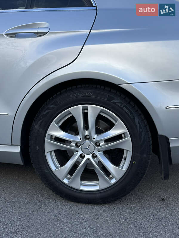 Седан Mercedes-Benz E-Class 2010 в Звенигородке