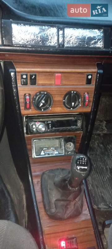 Седан Mercedes-Benz E-Class 1992 в Ужгороде фото 11 Седан Mercedes-Benz E-Class 1992 в Ужгороде