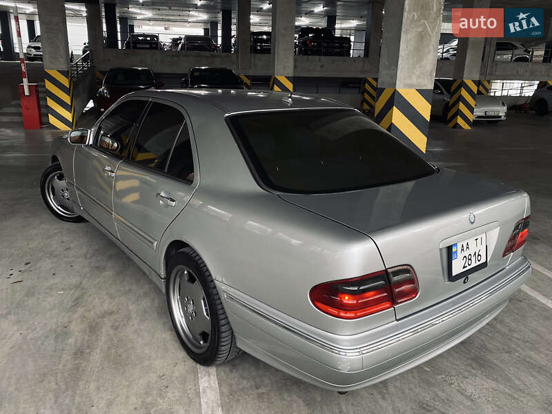 Седан Mercedes-Benz E-Class 2002 в Одесі