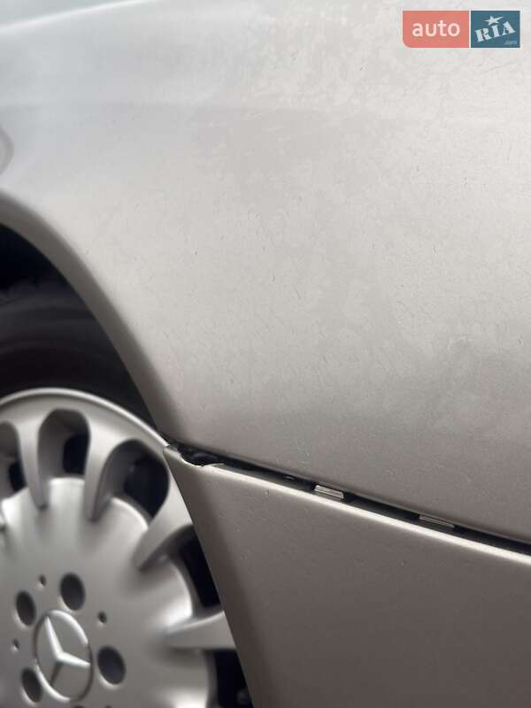 Седан Mercedes-Benz E-Class 2004 в Ивано-Франковске