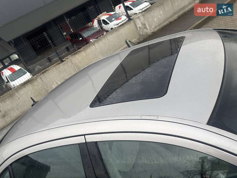 Седан Mercedes-Benz E-Class 2004 в Ивано-Франковске