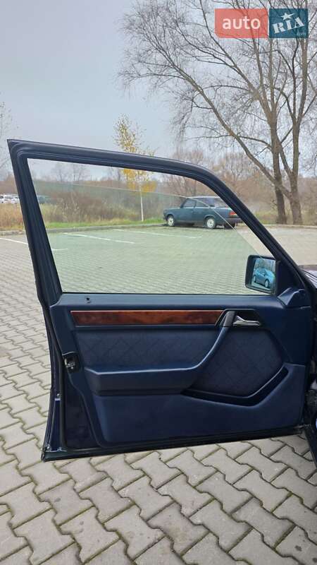 Седан Mercedes-Benz E-Class 1995 в Хмельницком