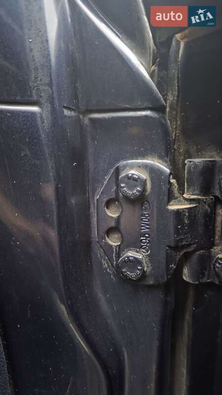 Седан Mercedes-Benz E-Class 1995 в Хмельницком