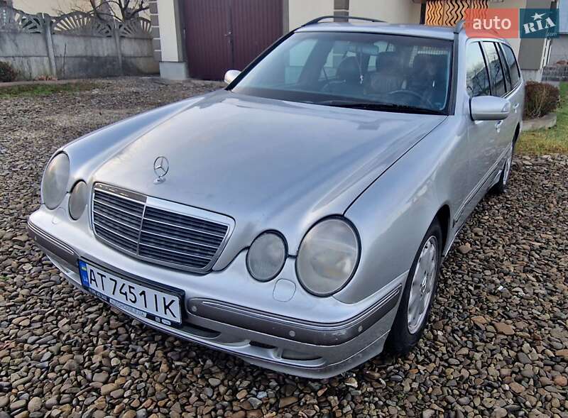 Универсал Mercedes-Benz E-Class 2001 в Косове
