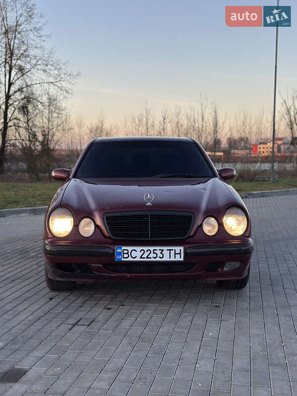Седан Mercedes-Benz E-Class 2001 в Шептицькому