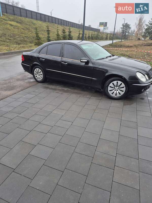 Седан Mercedes-Benz E-Class 2006 в Києві