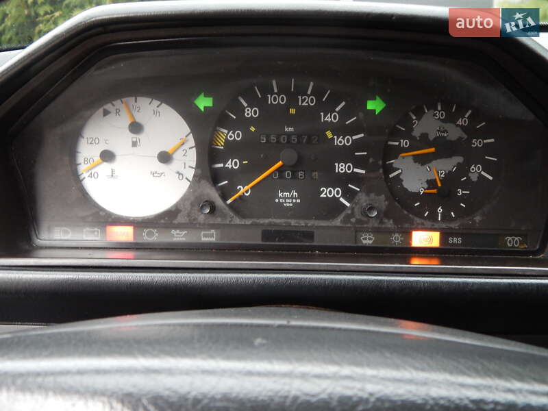 Седан Mercedes-Benz E-Class 1992 в Дрогобыче