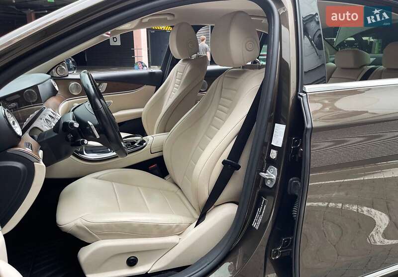 Седан Mercedes-Benz E-Class 2017 в Києві фото 11 Седан Mercedes-Benz E-Class 2017 в Києві