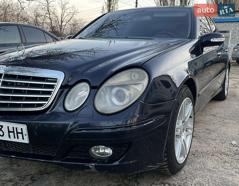 Mercedes-Benz E-Class 2002