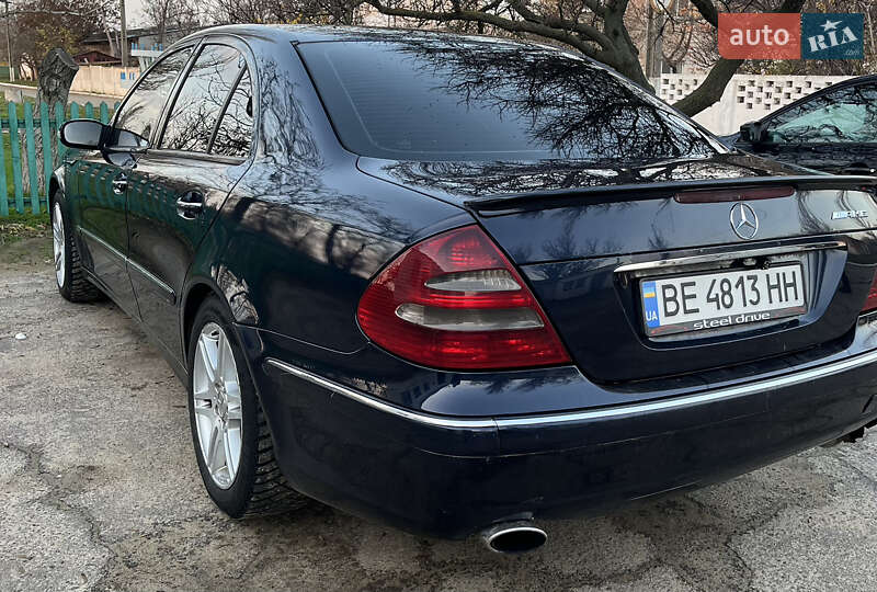 Седан Mercedes-Benz E-Class 2002 в Николаеве