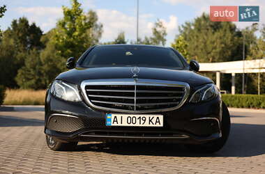 Седан Mercedes-Benz E-Class 2018 в Києві