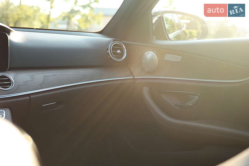 Седан Mercedes-Benz E-Class 2018 в Киеве