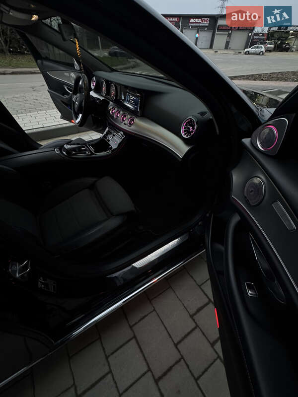 Седан Mercedes-Benz E-Class 2016 в Ивано-Франковске