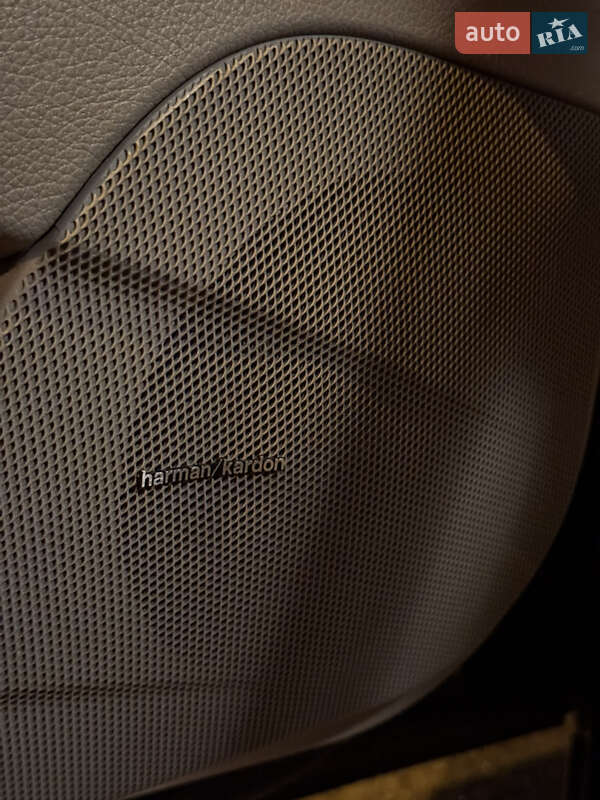 Седан Mercedes-Benz E-Class 2003 в Києві