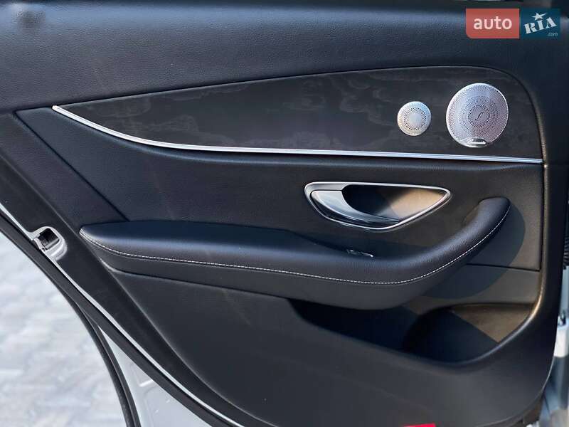 Седан Mercedes-Benz E-Class 2018 в Киеве фото 61 Седан Mercedes-Benz E-Class 2018 в Киеве