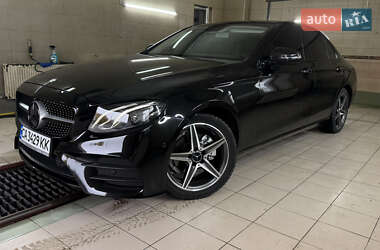 Седан Mercedes-Benz E-Class 2016 в Киеве