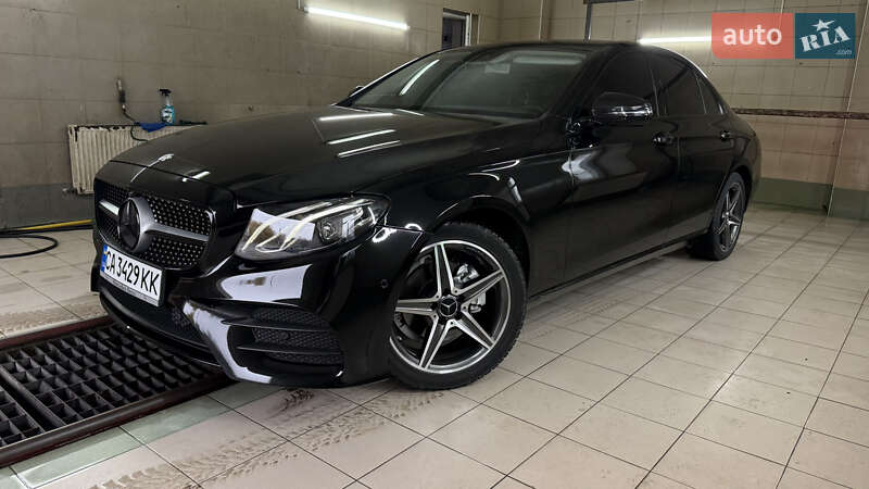 Седан Mercedes-Benz E-Class 2016 в Киеве