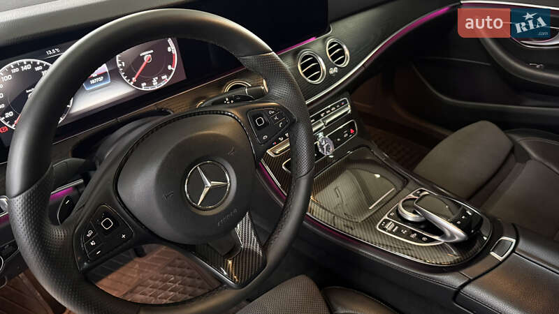 Седан Mercedes-Benz E-Class 2016 в Киеве