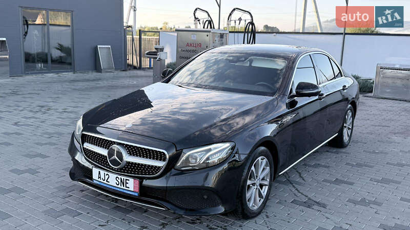 Седан Mercedes-Benz E-Class 2012 в Тячеві