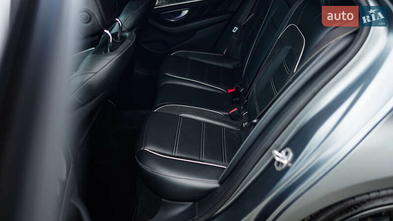 Седан Mercedes-Benz E-Class 2019 в Львове