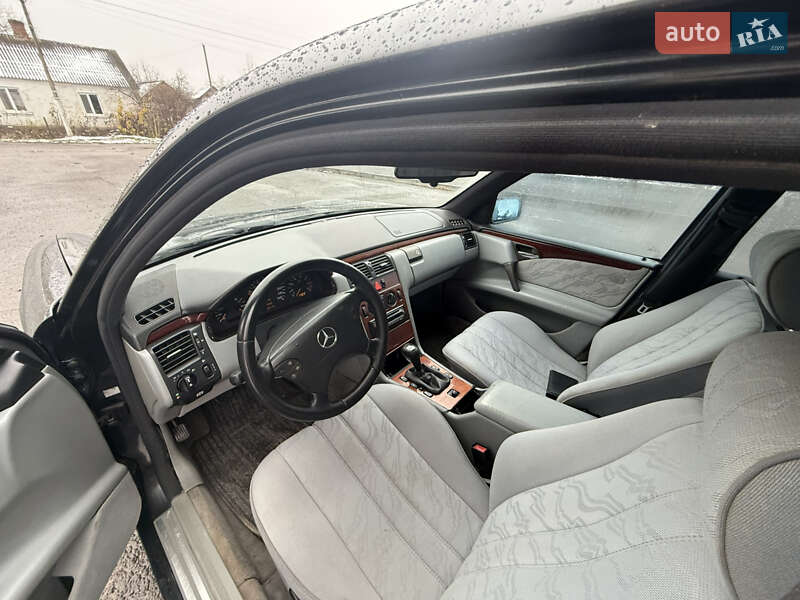 Седан Mercedes-Benz E-Class 1996 в Луцке фото 10 Седан Mercedes-Benz E-Class 1996 в Луцке